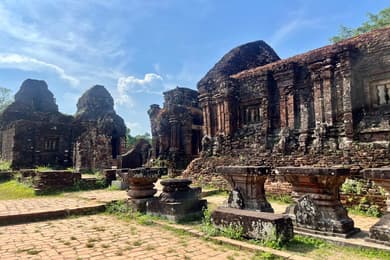 【日本語ガイド】【半日】ジャングルに眠る世界遺産 ミーソン遺跡観光