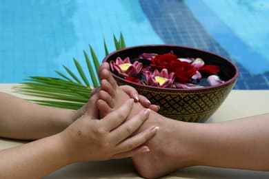 【ダナン発・日本語ガイド・半日】＜VN318便限定／空港送迎付＞帰国直前まで大満喫！ダナンラストナイトツアー