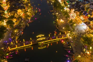 【日本語ガイド】五行山・ミーソン遺跡・旧市街を巡る!三大名物料理と夜のホイアンで灯篭流し