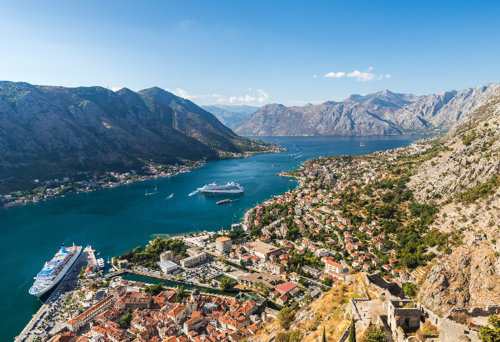 【日本語ガイド】【プライベートツアー】【ドブロブニク発着】
モンテネグロの世界遺産のコトル