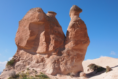 ＜ひとり旅応援＞カッパドキア終日混載観光①　ギョレメ野外博物館、アヴァノス、ウチヒサール、鳩の谷、ラクダ岩