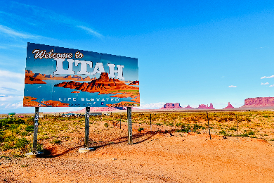 【日本語ガイド】モニュメントバレーの絶景ザ・ビューホテル宿泊　ラグジャリーバンで行くワンランク上の2泊3日グランドサークル