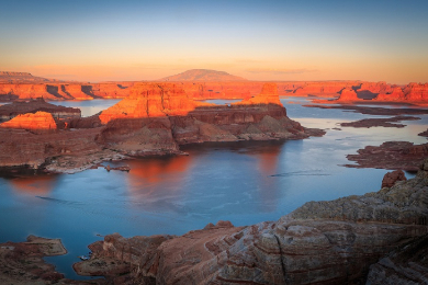 10月～3月限定！【日本語ガイド】７大絶景巡り！グランドキャニオン（朝日・夕日観賞付き）・アンテロープ・モニュメントバレー・ザイオン・セドナ・ホースシューベンド・レイクパウエル２泊３日観光