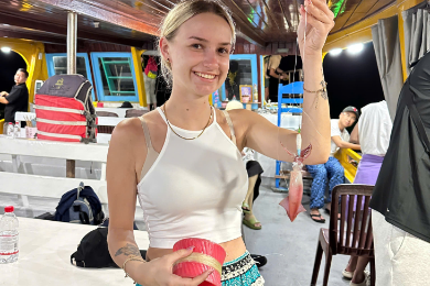 【 送迎付き】
フーコックでのサンセットと夜のイカ釣り体験ツアー