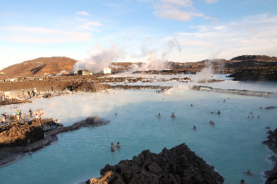 大人気のブルーラグーンへ行く！お得なパッケージプラン（入場料・往復送迎等込み）