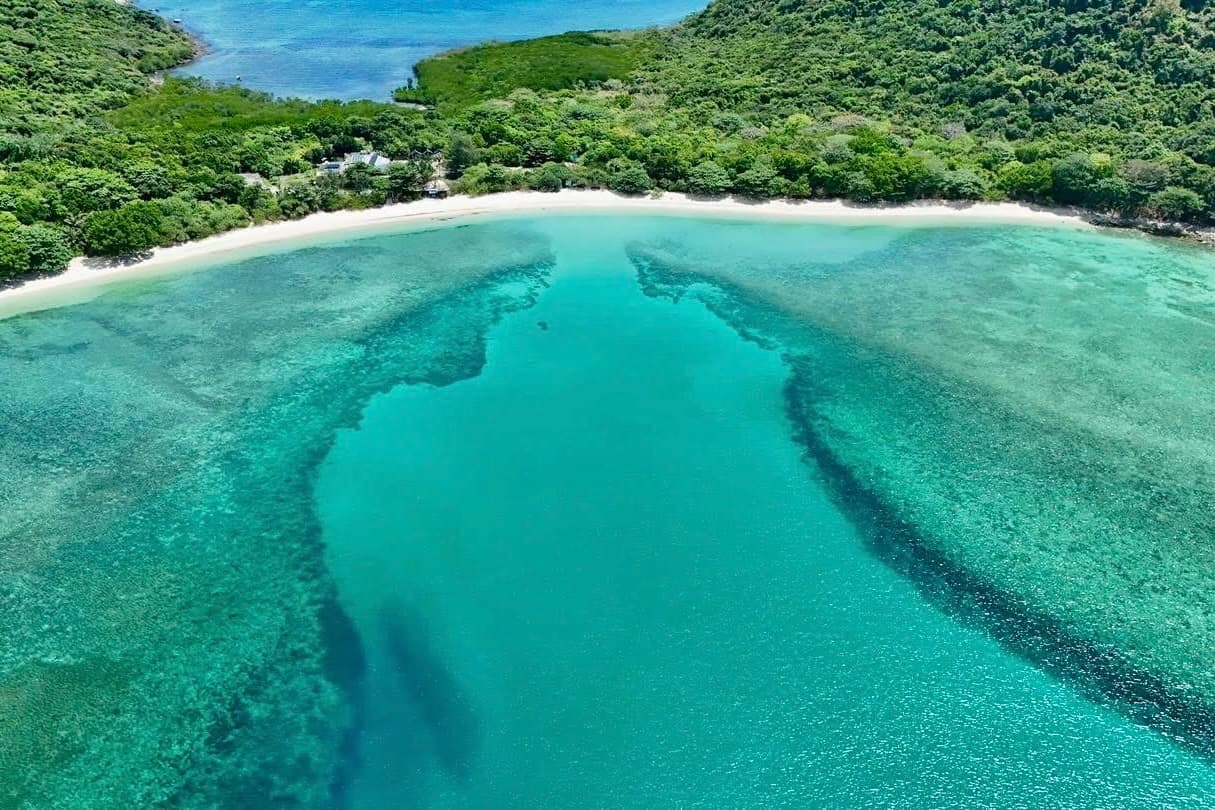 バイカン島半日ツアー<br>灯台探検＆シュノーケリング