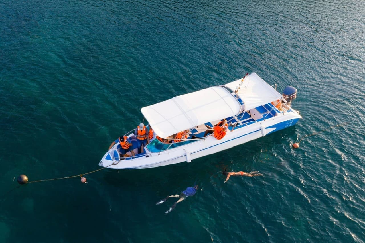 タイアイランド シュノーケリングツアー<br>南側の4つの小島にスピードボートで！